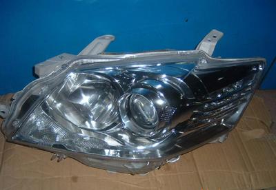 克萊斯勒鉑銳氙氣燈 提升夜間駕駛安全與視覺(jué)體驗(yàn)的汽車(chē)配件